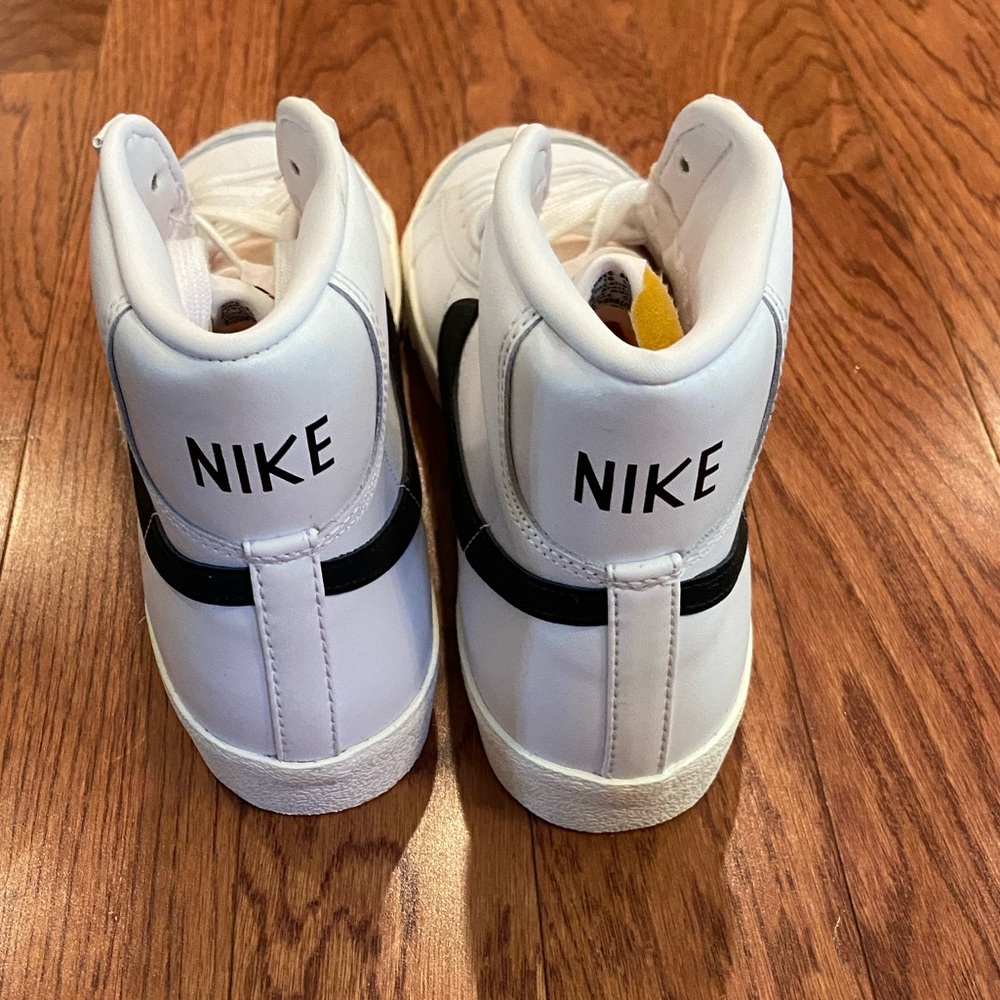 Nike Men’s Blazer Mid ‘77 vintage shoes size 8.5 - Picture 4 of 7